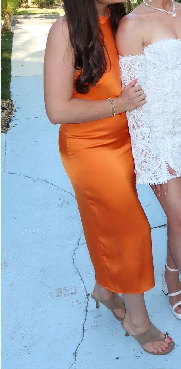 Vestique Orange satin two piece set - Image 4