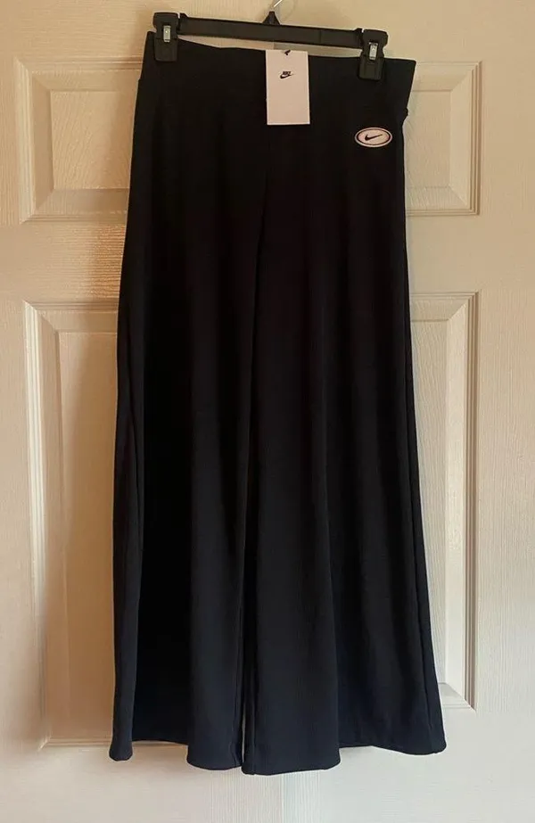 NWT Nike small black cropped wide leg flare ribbed pants streetwear lounge - Image 3
