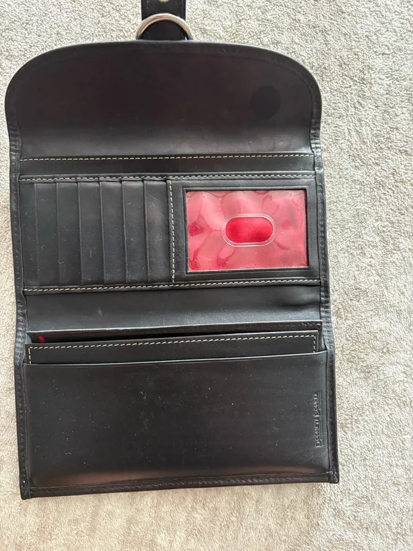 Dooney and Bourke wallet - Image 2