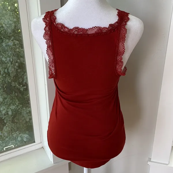 Vintage Y2K Banana Republic Red Lace Trimmed Cami Tank Size Small - Image 3