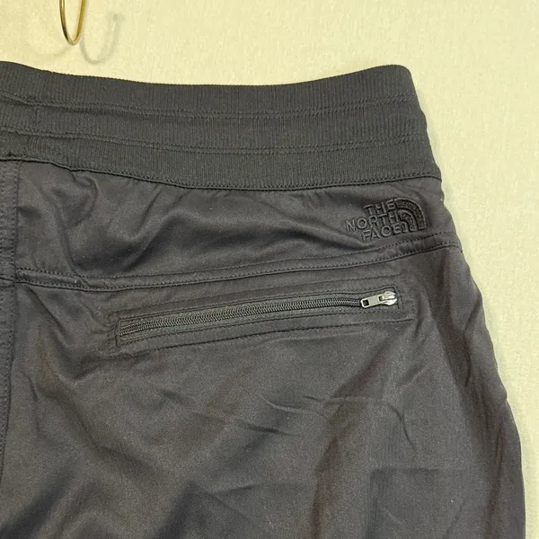 The North Face Women's Black Straight Leg Pants - Image 4