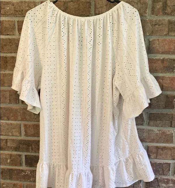 Perceptions White Flutter Sleeve Blouse - Image 4