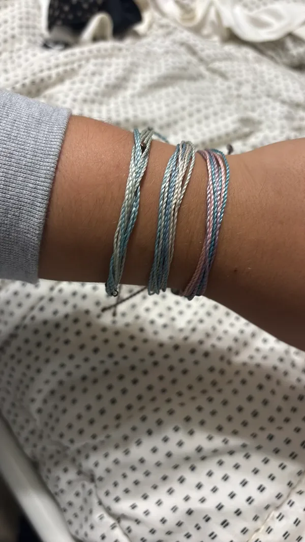 pura vida string braceletts - Image 2