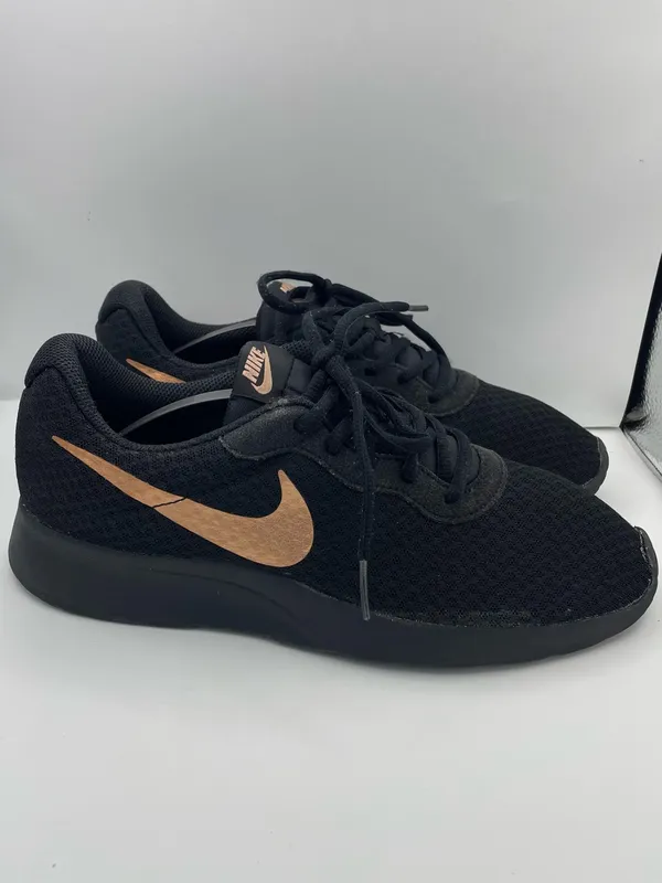 Nike Tajun casual comfy black sneakers women’s Size 9.5 - Image 12