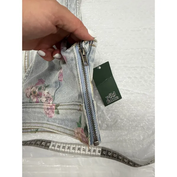 Wild Fable Floral‎ Denim Corset Crop Top Light Wash Purple Pink Small NWT - Image 3