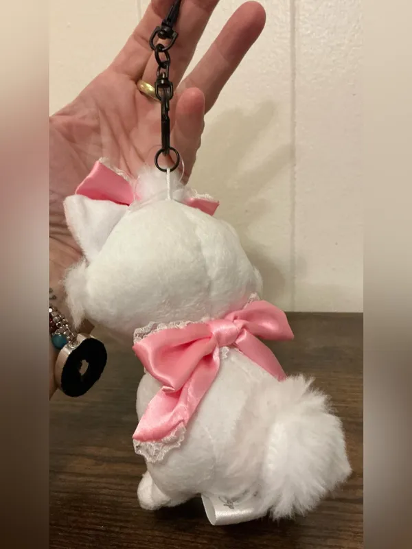A Rare HTF Disney Store Japan Aristocats Marie Winking Plush Keychain Keyring - Image 2