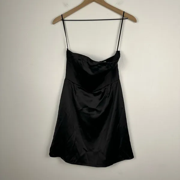 Princess Polly‎ Satin Black LUCA STRAPLESS MINI DRESS Women’s Sz 4 - Image 3