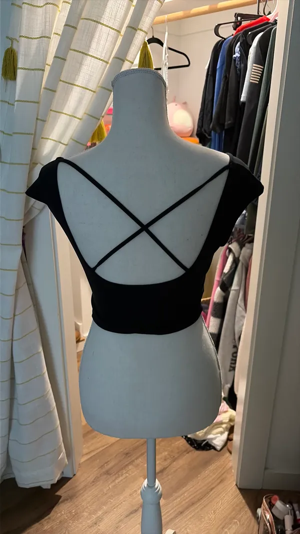 Wild fable black crop top - Image 3