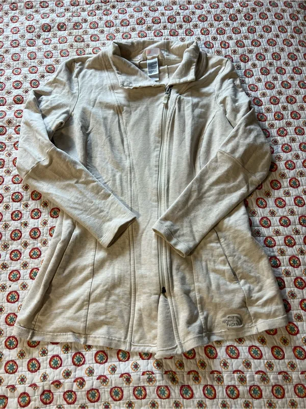 The North Face Oatmeal Wrap-ture Sweater size XL retails $168 - Image 3