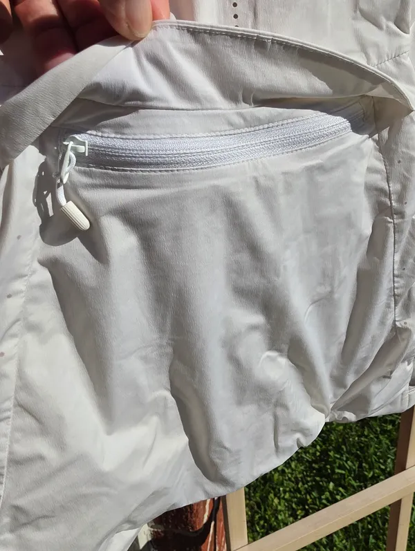 Lululemon Off White Running Windbreaker Jacket  Small - Image 8