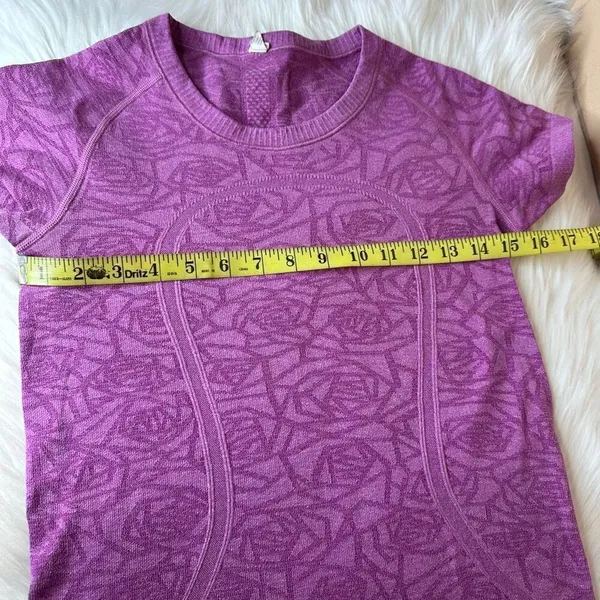 Lululemon Swiftly Tech Short Sleeve Crew Heathered Regal Plum Size 6 - Image 8