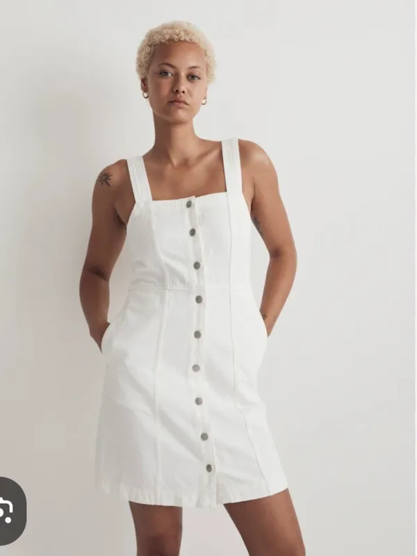 O Madewell White Top with Branded Neck Label Size 8 - Image 3