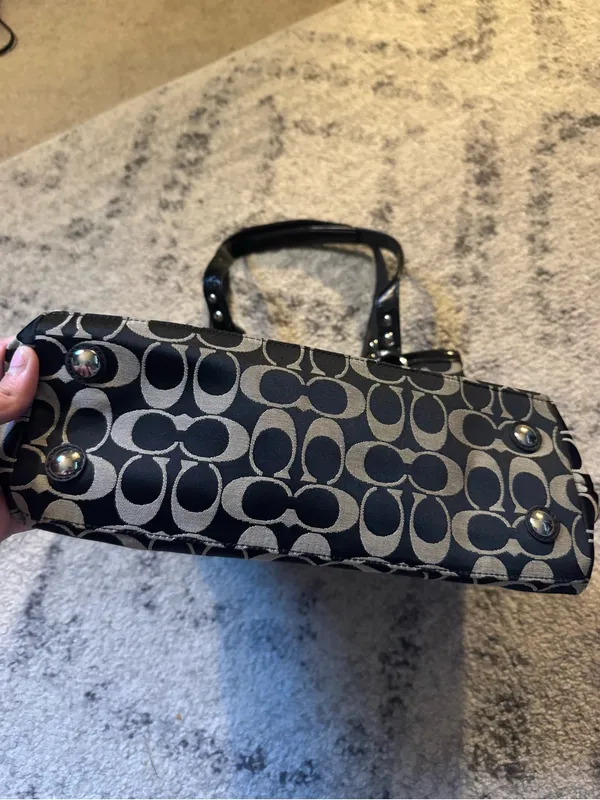 Coach Black Signature Canvas Tote - Image 11