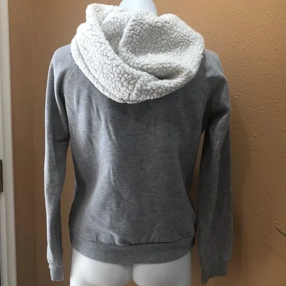 Cotton on gray hoodie - Image 4