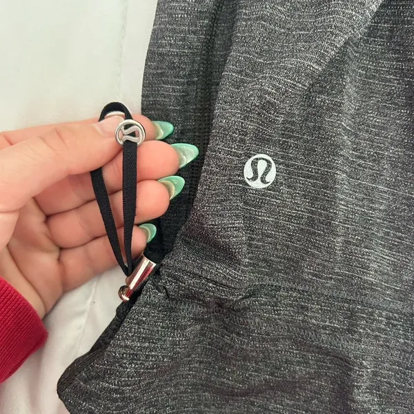Lululemon Womens 4 Sports Bra Peplum‎ Tank Top Built In Bra Gray Floral Yoga - Image 4