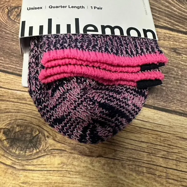 Lululemon Women's Ragg Socks NWT Size Small (TUMU/RAPI) *RN 106259 - Image 6
