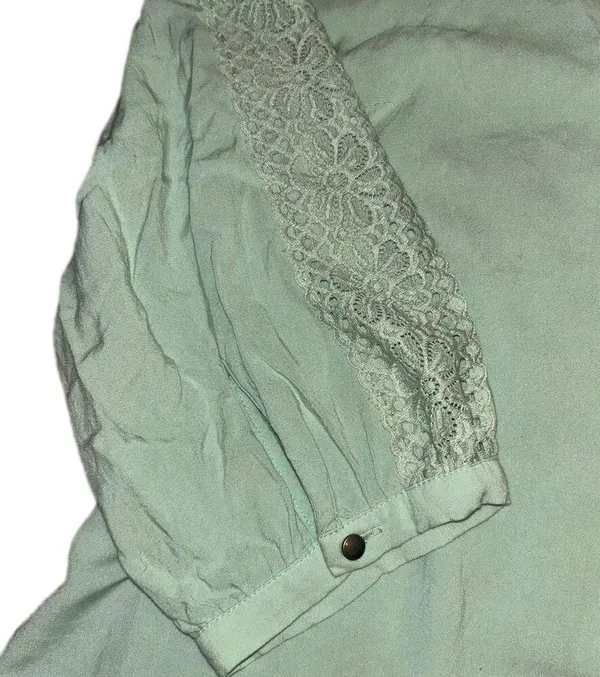 Torrid 1x Teal Floral 3/4 Sleeve Top - Image 4