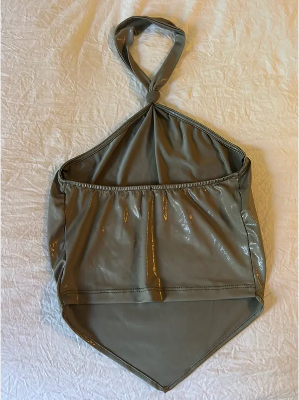 Suite Benedict Green metallic halter top - Image 2