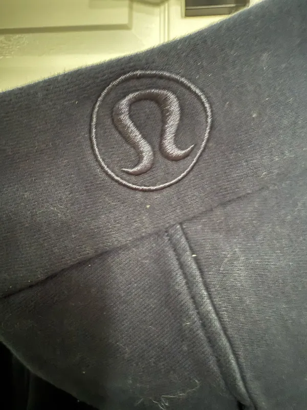 Lululemon Scuba Hoodie XS/S - Image 2