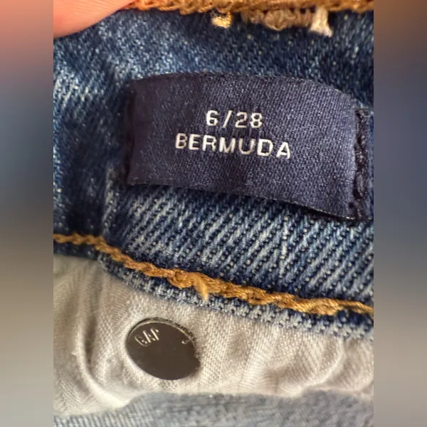 GAP Distressed‎ Blue Jean Shorts Size 6 - Image 5