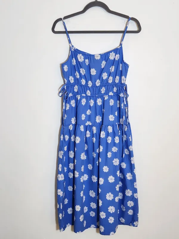 Universal Threads Blue and White Floral Print Sundress Size XS - Image 4