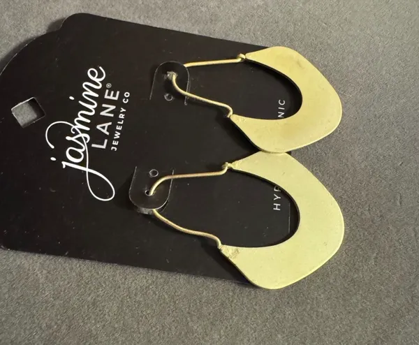 Jasmine Lane Statement Dangle Earrings Gold - Image 4