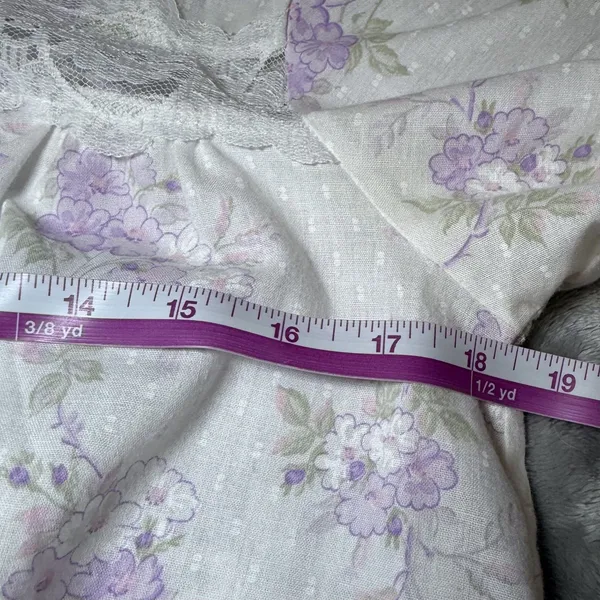Vintage Womens Size Medium Floral Nightgown Robe Set Purple Lace Made in USA - Image 9
