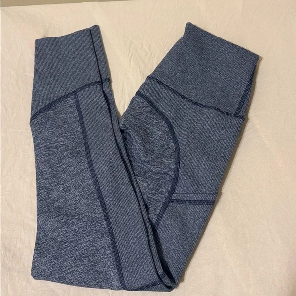 Offline by Aerie Womens The Hugger Leggings Hi Rise Short Insane M - Image 4