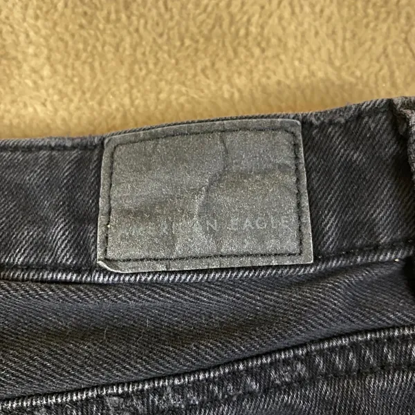 American Eagle Distressed Denim Shorts Womens 2 Black Frayed High Rise‎ Jean EUC - Image 5