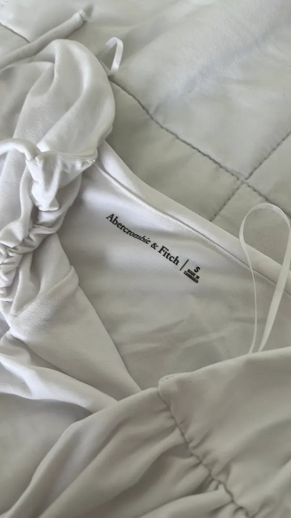 Abercrombie halter crop top - Image 4