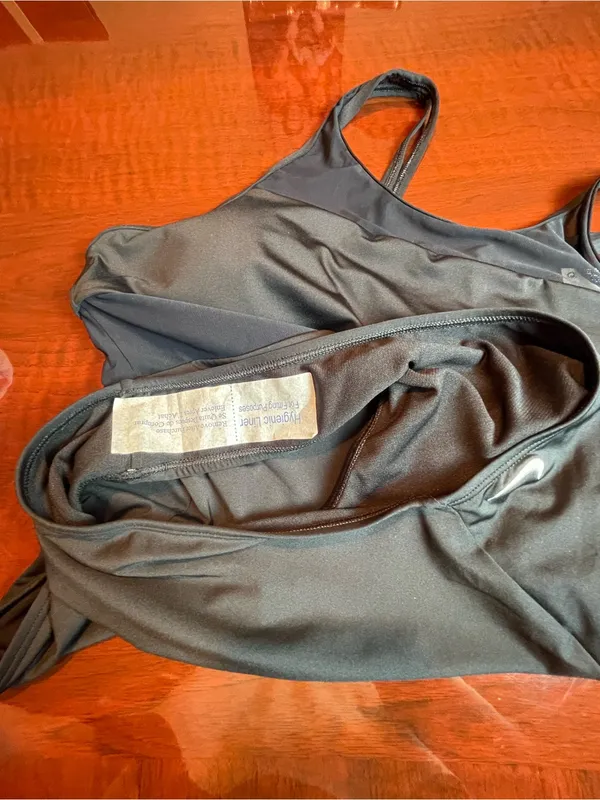 Nike Women's Mesh Inset One-Piece Swimsuit Black Tummy control Sz XL - Image 9