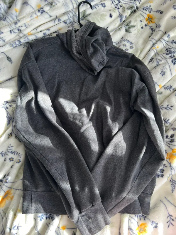 Hoodie Size M - Image 2
