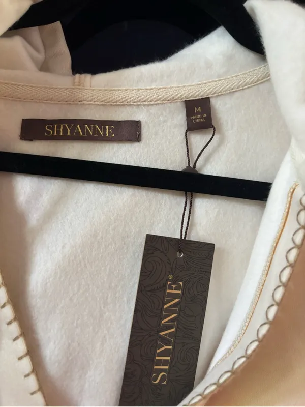 Shyanne Cream & Brown Horse-Print Hooded V-Neck Pullover - Image 7
