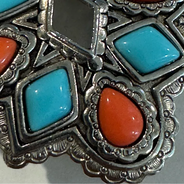 Vintage Silver Brooch with Turquoise and Coral Accents - Image 5