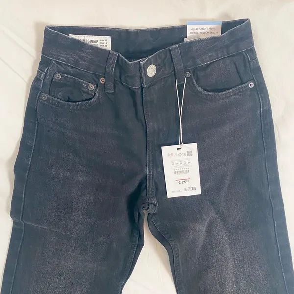NWT black Pull & Bear Mid Waist Straight Leg Jeans Size 0 - Image 5