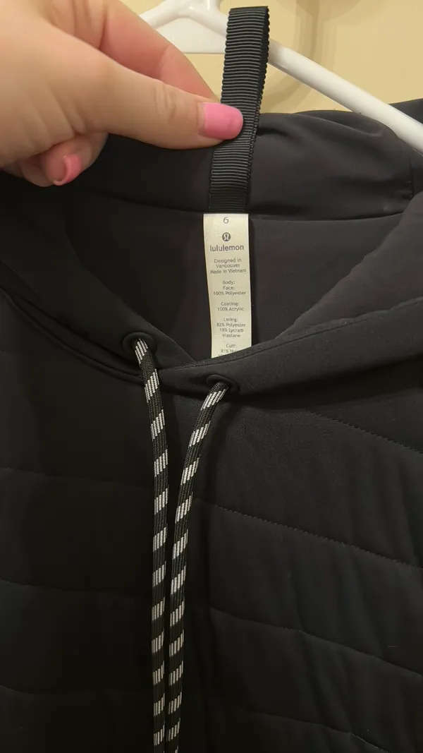 Lululemon Black Puffer Jacket - Image 3