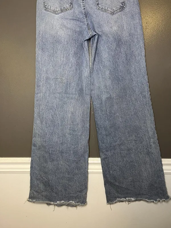 BCBGeneration High Rise Wide Leg Jeans Womens 28 Light Wash Blue Raw Hem Denim - Image 6