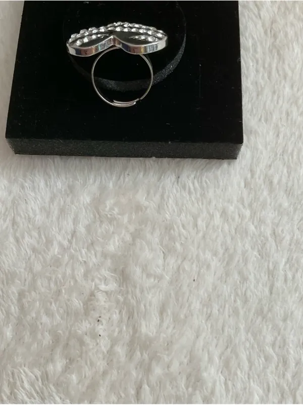Black Heart Ring with Crystal Zebra Stripes - Image 3