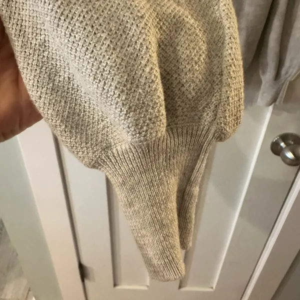 American Eagle Soft waffle light gray sweater‎ - Image 4