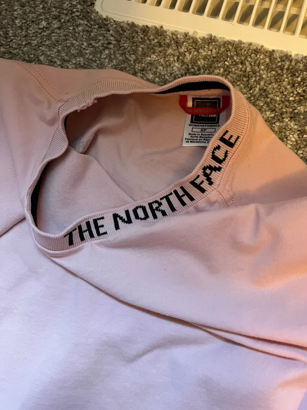 The North Face T-shirt - Image 5