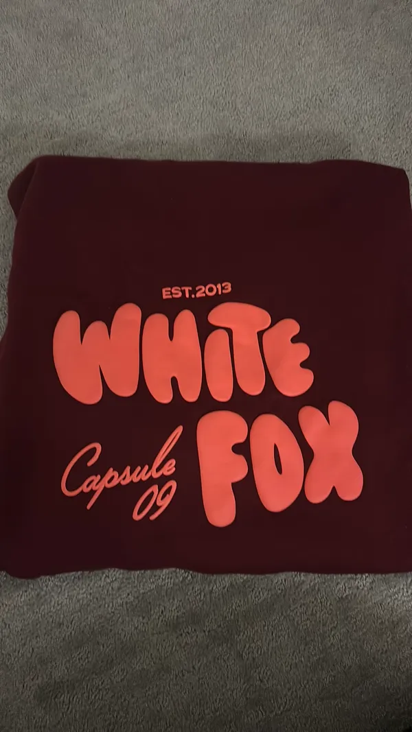 White Fox Capsule 9 Star Of The Moment Oversized Hoodie Burgundy - Image 7