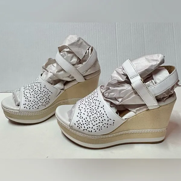 Clarks Collection Zia Graze White Leather and Tan Platform Wedge Sandals Size 6M - Image 3