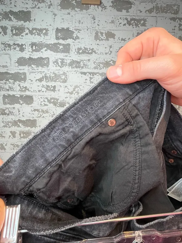 American Eagle | women black distressed relaxed short - Image 3