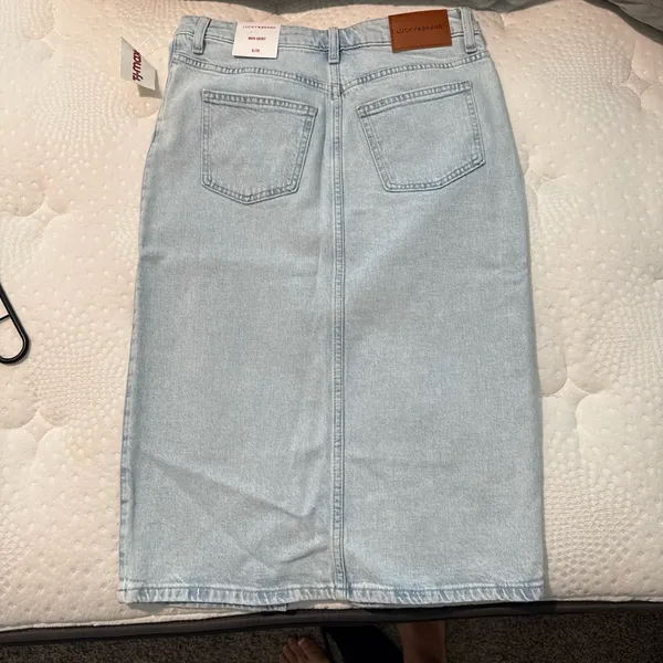 Lucky Brand Light Blue Denim Midi Skirt with Front Slit - Image 2