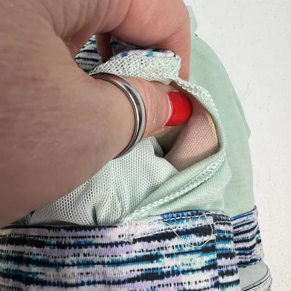 Lululemon 6‎ Sports Bra Pure Practice Blurry Belle Sea Mist Luxtreme Med Support - Image 10