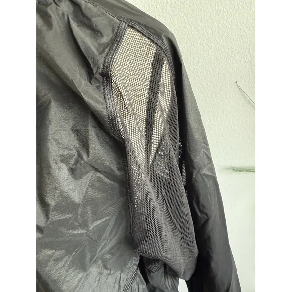 Lululemon With The Breeze Black‎ Nylon Full Zip Windbreaker Jacket Size 10 - Image 3