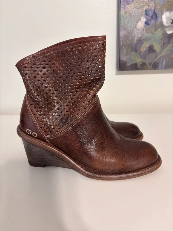 Bed Stu Cobbler Series Ankle Booties Womens Size 8 Brown Leather Wedge Western - Image 2