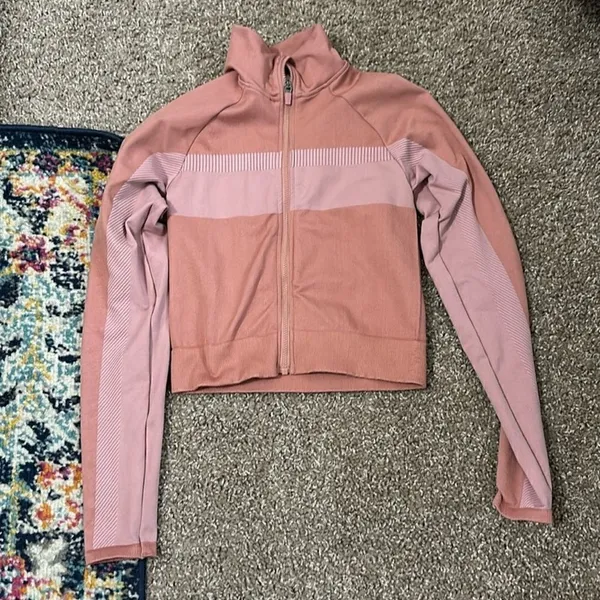 Fabletics Pink Canyon / Lavender Lustre Tory Cropped Seamless Jacket - Image 7