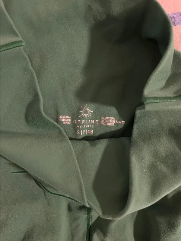 American Eagle Aerie OFFLINE crossover green leggings - Image 3