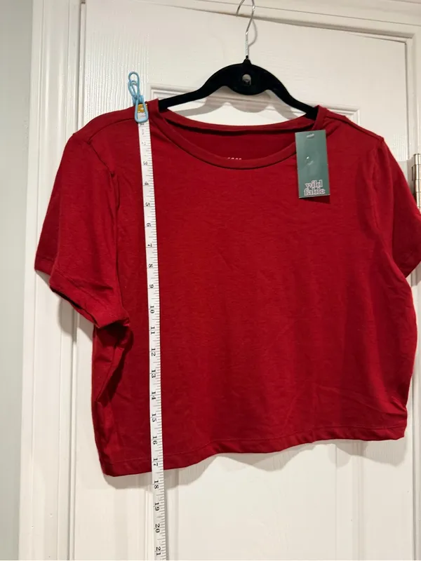 NWT Wild Fable Size XXL Burgundy Cropped Baby Tee Short Sleeve Crew Neck - Image 5